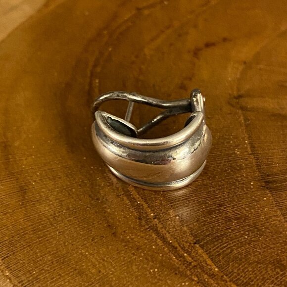 SINGLE Retired James Avery Christina French Clip Earring, Sterling Silver - Picture 1 of 3